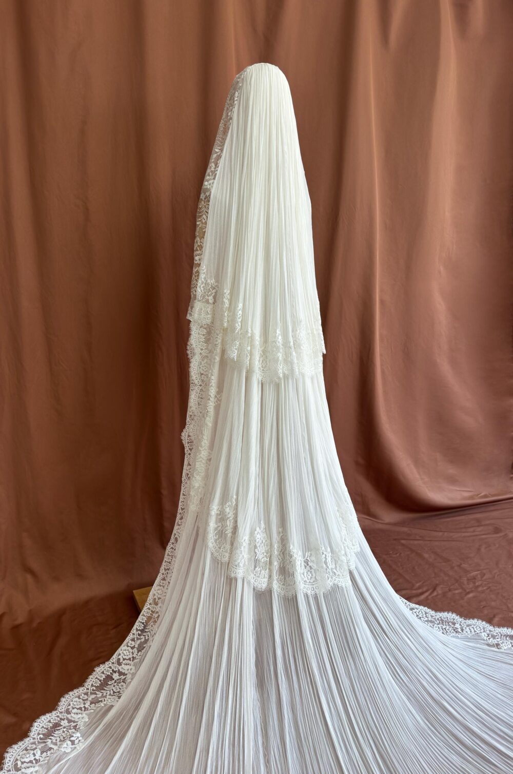 Mantilla Veil, Vintage Veil, Tiered Veil With Lace Trim, Bridal Silk Tulle Veil, Wedding Veil, Bridal Veil, Cathedral Veil, Drop Veil