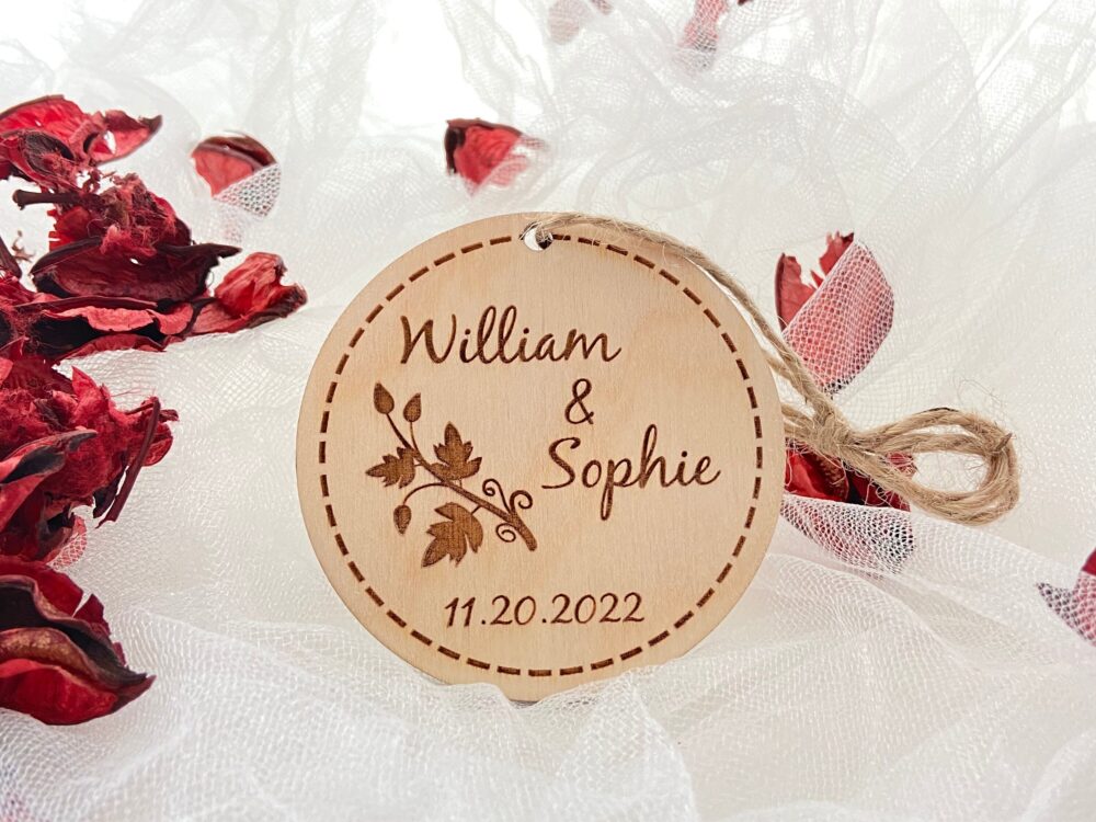 Wood Slice Wedding Favor Ornament, Ornament Favor, Ornaments, Engraved Favors, Save The Date Favors